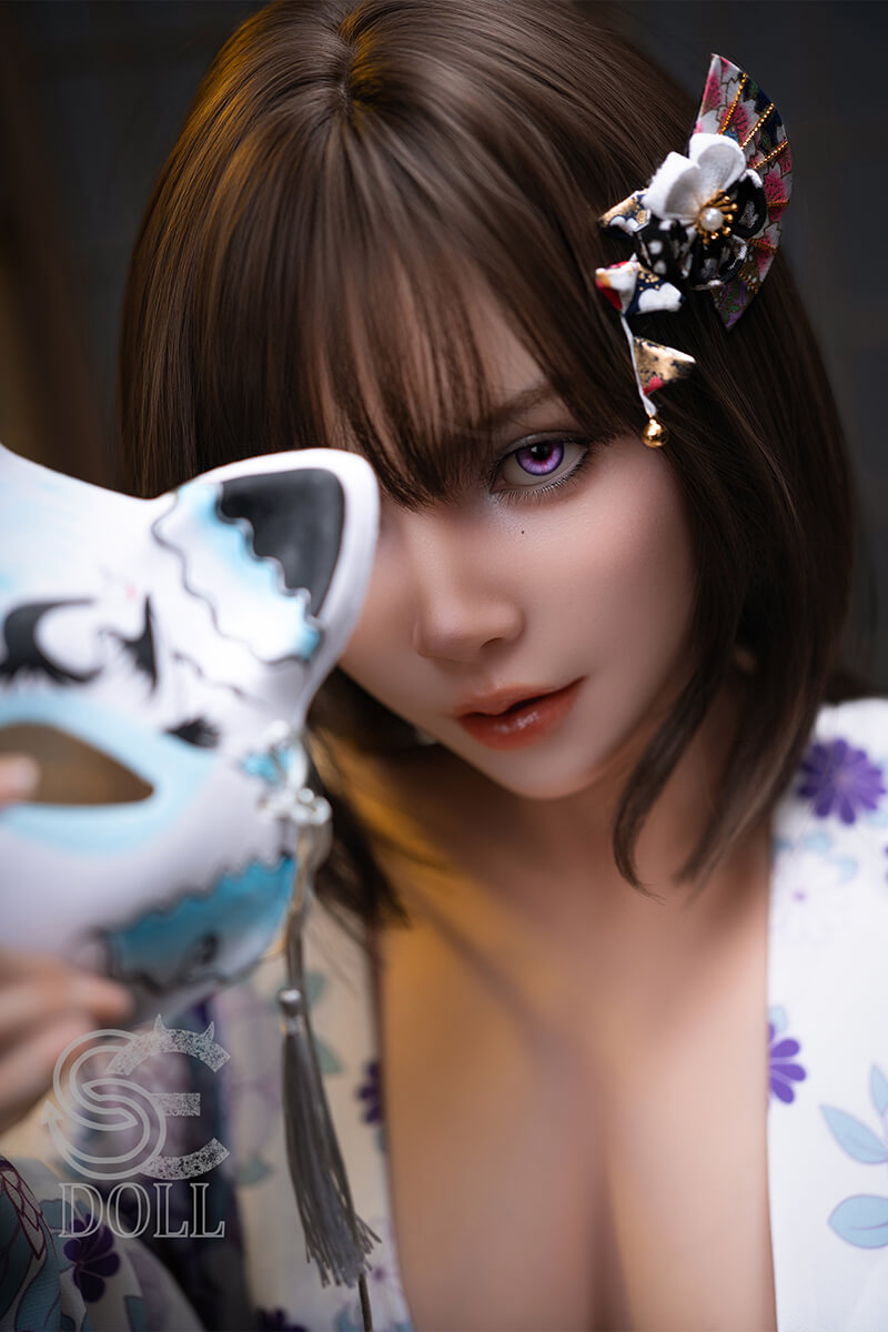 155cm / 5ft1" D-cup Kemeny.E(Full silicone)